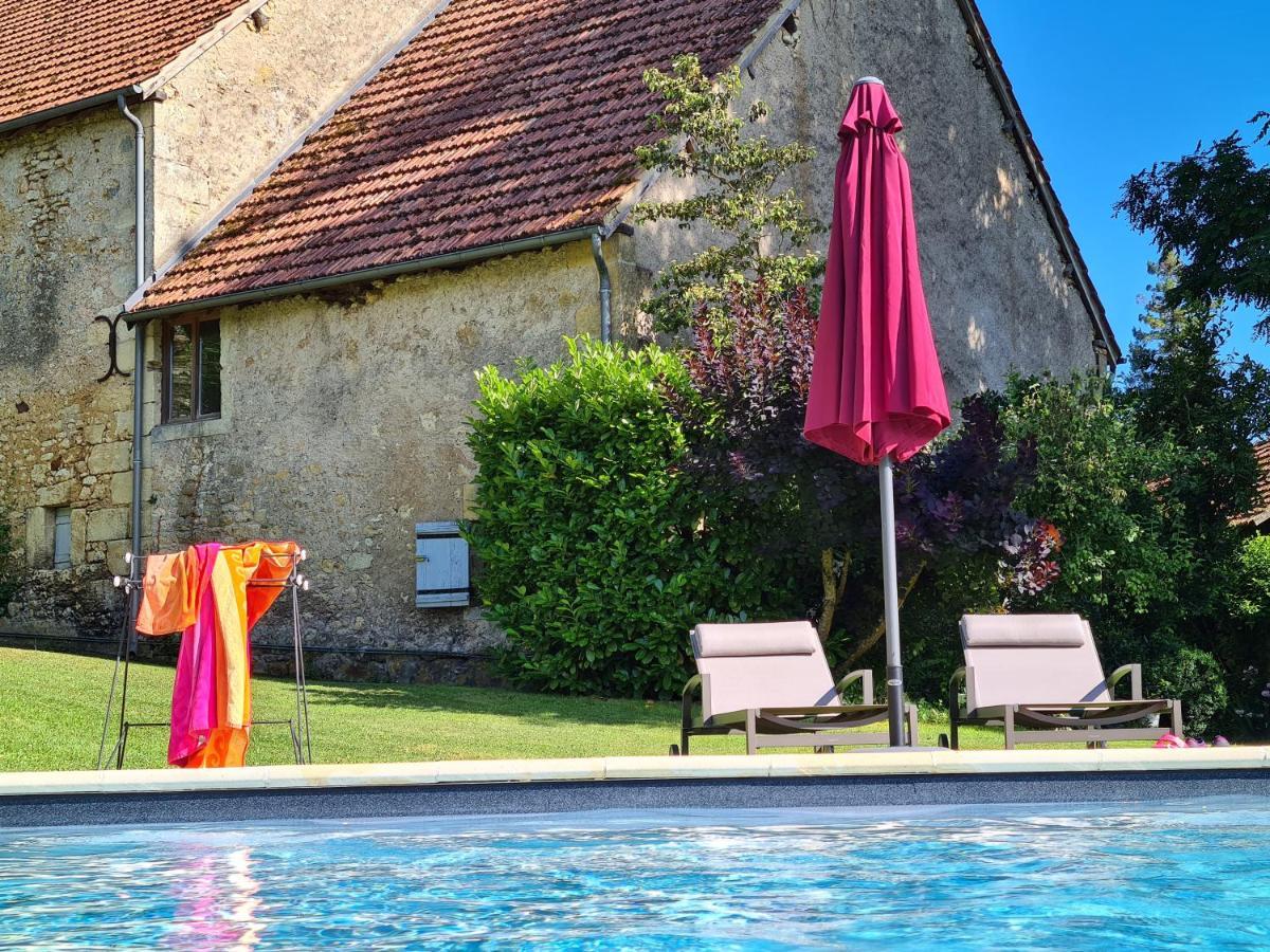 Ferme De Tayac - Charme Avec Pool Hotel Les Eyzies-de-Tayac-Sireuil Kültér fotó