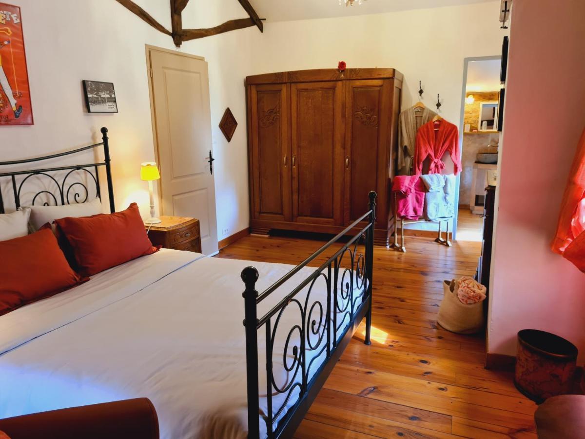 Ferme De Tayac - Charme Avec Pool Hotel Les Eyzies-de-Tayac-Sireuil Kültér fotó