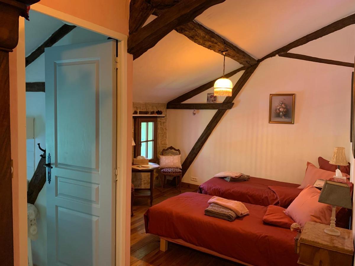 Ferme De Tayac - Charme Avec Pool Hotel Les Eyzies-de-Tayac-Sireuil Kültér fotó